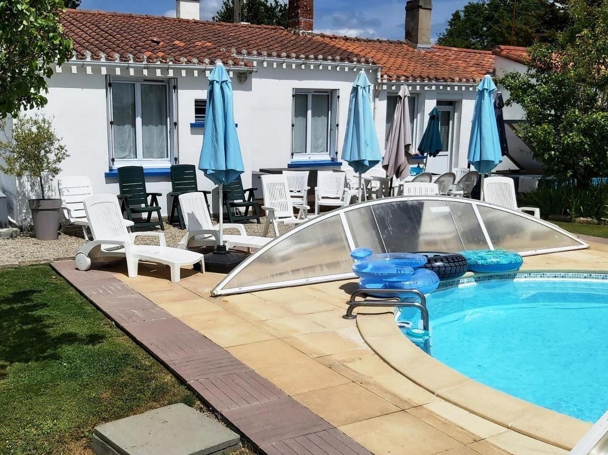 Villa Octaviere Gite Rural La Chapelle-Achard エクステリア 写真